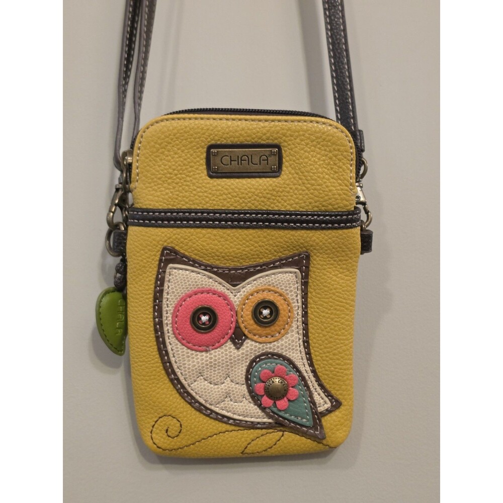 Chala Handbags Owl CellphonePurse Bag Pouch. Pre-owned.